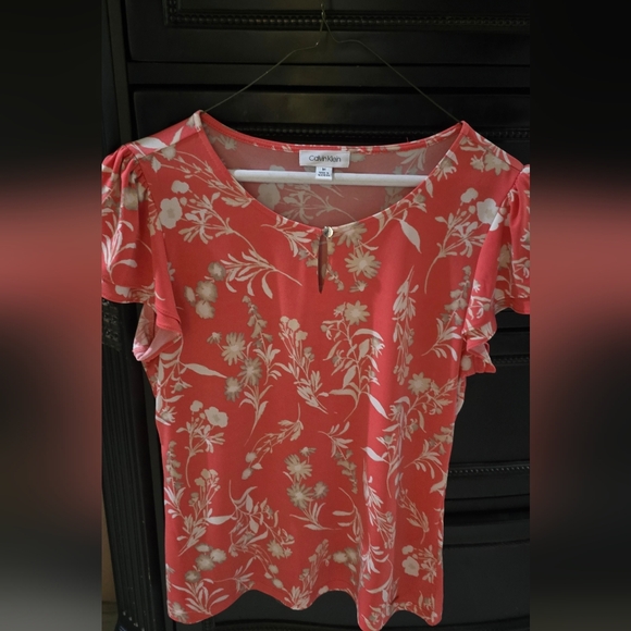 Calvin Klein Tops - Calvin Klein Coral Floral Keyhole Short Sleeve Blouse